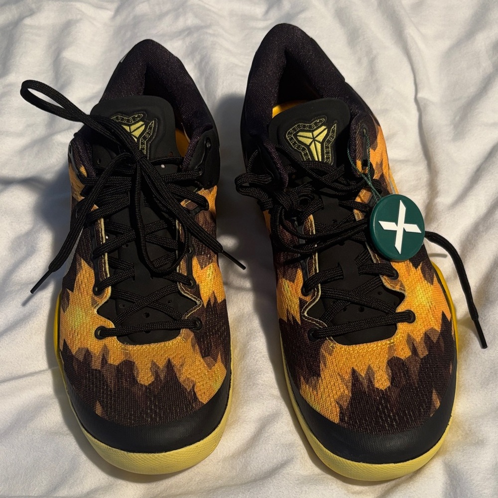 KOBE 8 sulfur electric Size 10